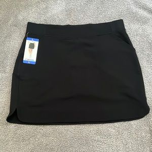 32 cool women’s skort NWT